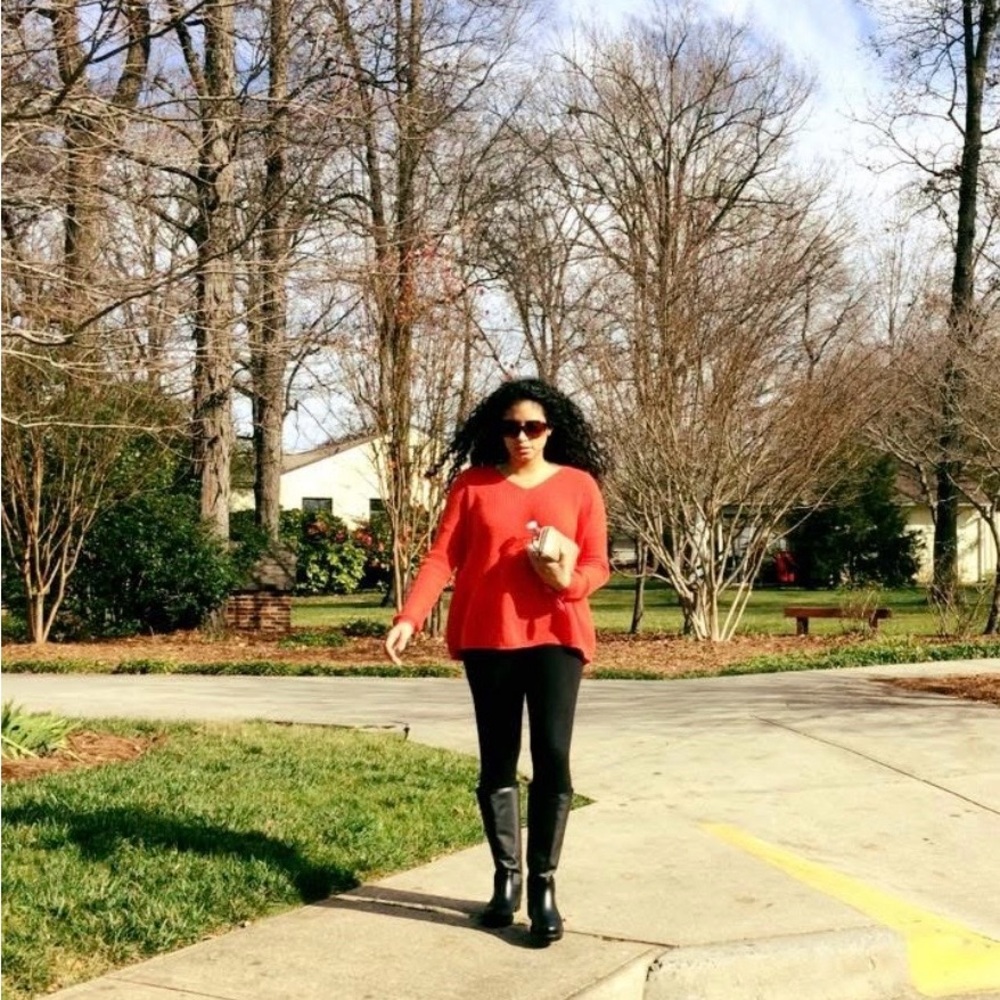 Crémieux Vivid Red V-Neck Sweater